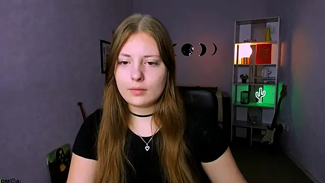 Snapshot of melani_bumm chatting on November 22, 2025, 10:47 am melani bumm online show from November 22, 2025, 10:47 am