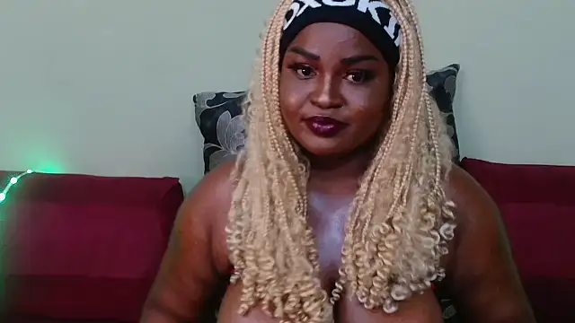 Snapshot of Treasurexmellom chatting on November 30, 2025, 2:48 am Treasurexmellom online show from November 30, 2025, 2:48 am