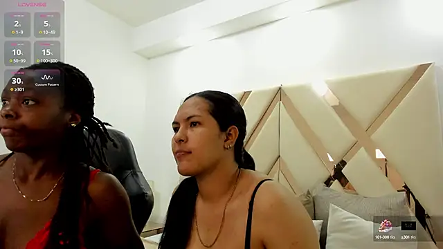 Snapshot of lisaavatar chatting on October 4, 2025, 1:20 pm lisaavatar online show from October 4, 2025, 1:20 pm