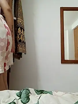 miss raavy online show from June 27, 2026, 8:52 am