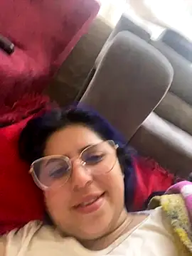 honeyviviss online show from September 9, 2025, 12:48 pm
