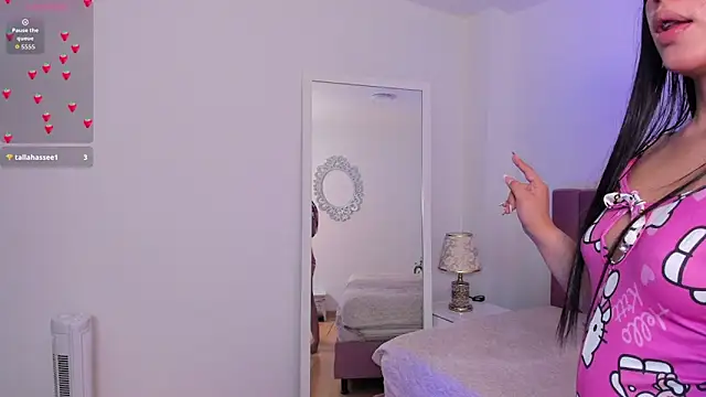 Snapshot of AvaScott_ chatting on October 7, 2025, 5:21 pm AvaScott online show from October 7, 2025, 5:21 pm