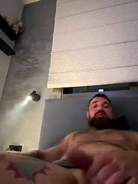 Snapshot of KstnSrg19 chatting on October 24, 2025, 3:14 am KstnSrg19 online show from October 24, 2025, 3:14 am