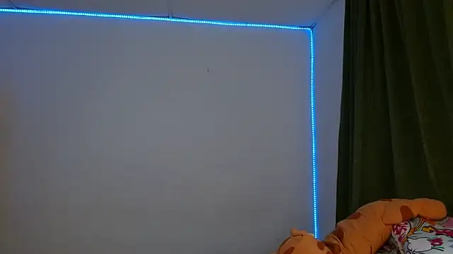 Snapshot of Lucy_y_Jacob chatting on September 18, 2025, 11:51 pm Lucy y Jacob online show from September 18, 2025, 11:51 pm