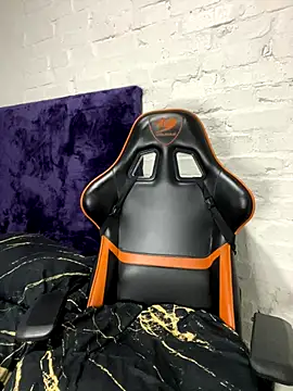 QUEEN NOBUHLE 777 online show from September 13, 2025, 8:25 am