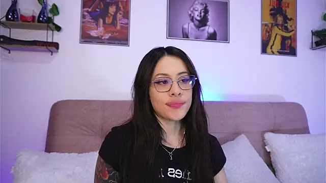 SophiieCumsx online show from November 6, 2025, 12:06 pm