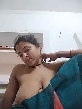 Snapshot of Sonam_shinde chatting on July 11, 2026, 8:33 pm Sonam shinde online show from July 11, 2026, 8:33 pm