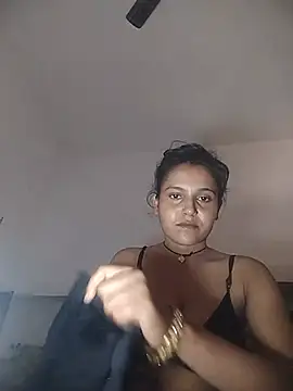 Snapshot of Sonam_shinde chatting on July 14, 2026, 6:18 am Sonam shinde online show from July 14, 2026, 6:18 am