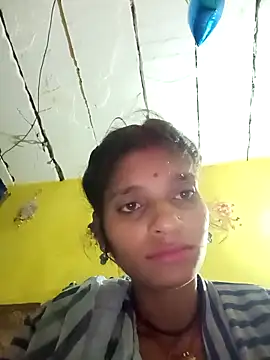 Snapshot of Punam_jindal chatting on February 4, 2026, 12:05 am Punam jindal online show from February 4, 2026, 12:05 am