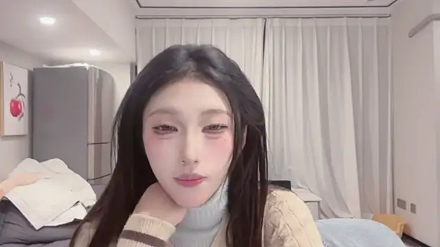 Snapshot of ZhaoZhao-ZM chatting on October 25, 2025, 1:18 pm ZhaoZhao-ZM online show from October 25, 2025, 1:18 pm