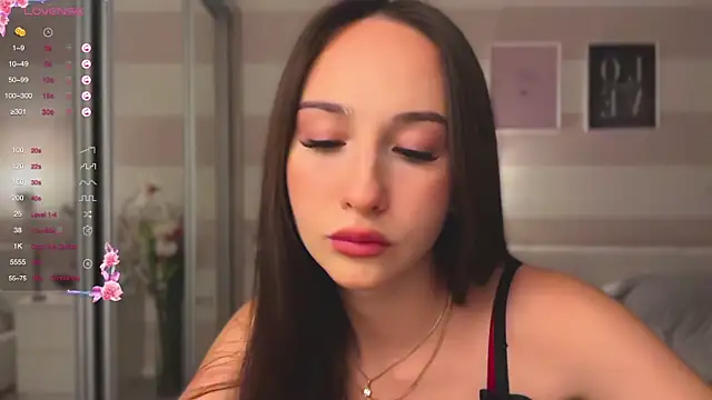Snapshot of Kate_Yanson chatting on October 22, 2025, 5:34 pm Kate Yanson online show from October 22, 2025, 5:34 pm
