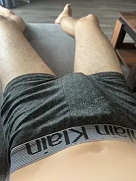 Snapshot of horny_boy_q chatting on July 17, 2026, 12:01 pm horny boy q online show from July 17, 2026, 12:01 pm