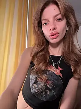 Snapshot of mari__papi chatting on January 18, 2026, 11:47 am mari papi online show from January 18, 2026, 11:47 am