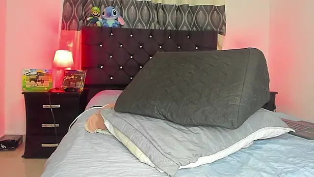 dereck karter online show from March 17, 2026, 2:27 am