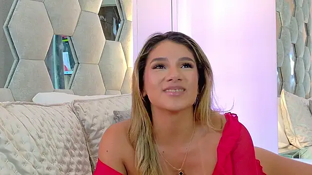 NicoleArmani online show from February 15, 2026, 8:49 pm