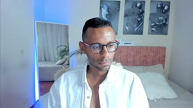 Snapshot of KingEdward_ chatting on October 3, 2025, 10:23 am KingEdward  online show from October 3, 2025, 10:23 am