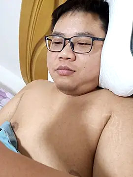  KaiXin  online show from November 18, 2025, 3:16 pm