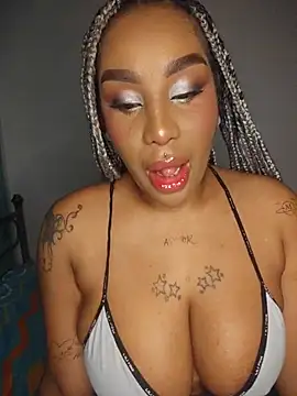Queen Amara online show from June 13, 2026, 4:21 am