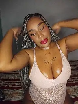 Queen Amara online show from June 16, 2026, 3:53 am