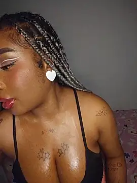 Queen Amara online show from July 1, 2026, 3:52 am