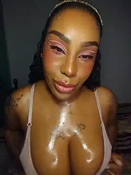 Queen Amara online show from July 21, 2026, 4:26 am