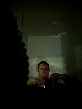 Snapshot of frooty4u chatting on November 29, 2025, 1:25 pm frooty4u online show from November 29, 2025, 1:25 pm