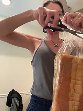 NurseStephania online show from September 24, 2025, 4:10 pm