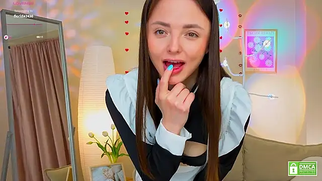 Snapshot of OliviaKis_ chatting on March 11, 2026, 7:36 am OliviaKis online show from March 11, 2026, 7:36 am