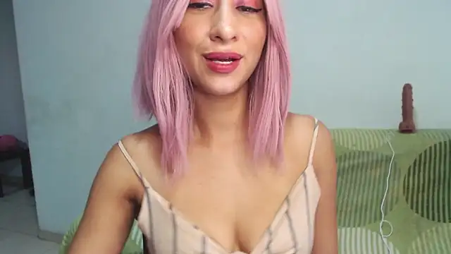 MoonScarlett online show from November 12, 2025, 12:49 pm