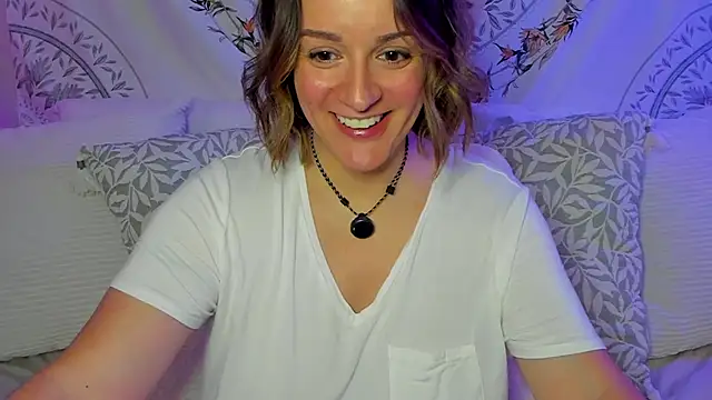 Snapshot of BigBoobsMcGee chatting on September 8, 2025, 7:02 pm BigBoobsMcGee online show from September 8, 2025, 7:02 pm