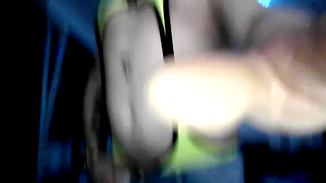 hellgirl1980 online show from September 14, 2025, 1:27 am