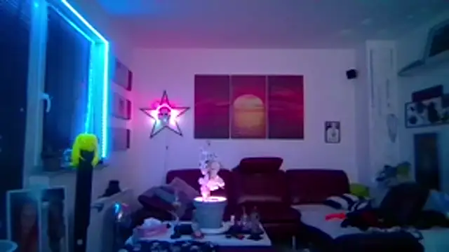 hellgirl1980 online show from January 9, 2026, 2:03 am