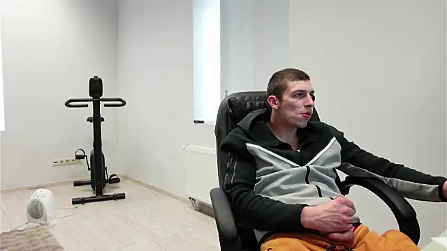 Ryan Dozer online show from April 18, 2026, 6:39 am