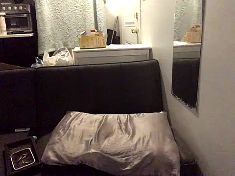 Snapshot of littyleesh1 chatting on November 13, 2025, 10:41 pm littyleesh1 online show from November 13, 2025, 10:41 pm