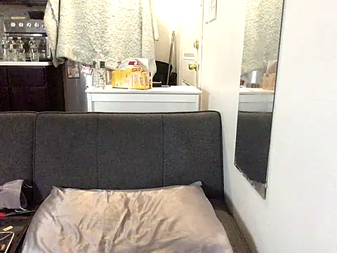 Snapshot of littyleesh1 chatting on December 4, 2025, 5:28 am littyleesh1 online show from December 4, 2025, 5:28 am