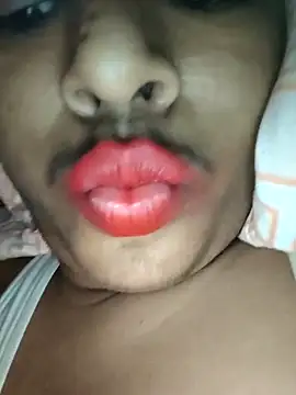 Snapshot of aryanloveanal chatting on September 10, 2025, 10:43 pm aryanloveanal online show from September 10, 2025, 10:43 pm