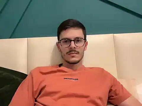 Snapshot of gabemodel chatting on September 10, 2025, 11:38 pm gabemodel online show from September 10, 2025, 11:38 pm