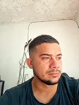 Snapshot of yeffito1 chatting on September 9, 2025, 2:16 pm yeffito1 online show from September 9, 2025, 2:16 pm