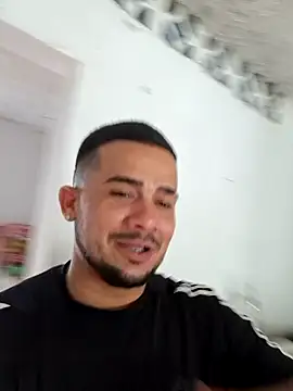 Snapshot of yeffito1 chatting on September 11, 2025, 8:42 pm yeffito1 online show from September 11, 2025, 8:42 pm