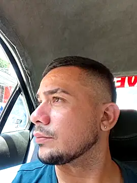 Snapshot of yeffito1 chatting on September 19, 2025, 3:45 pm yeffito1 online show from September 19, 2025, 3:45 pm