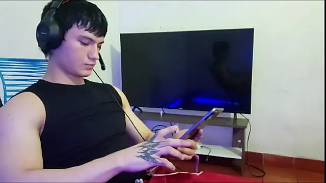 ErickWalton online show from November 20, 2025, 5:07 am