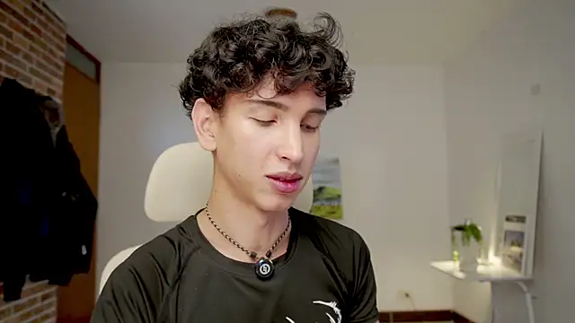 boream online show from December 15, 2025, 1:37 pm