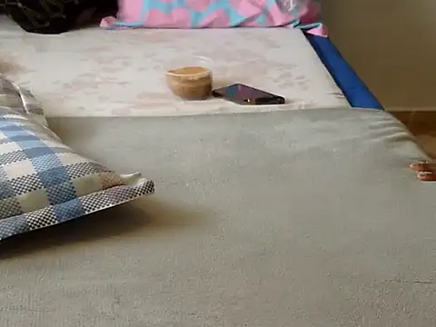 Playroom queen online show from October 4, 2025, 7:50 am