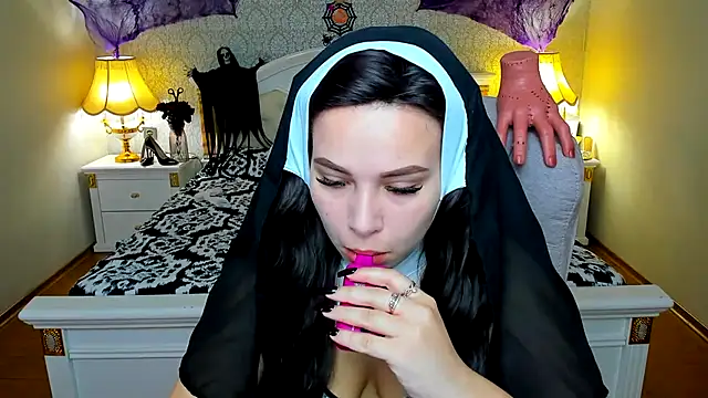 OmniaSher online show from October 28, 2025, 10:52 am