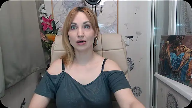 Snapshot of KatrinAlluring chatting on April 11, 2026, 5:12 am KatrinAlluring online show from April 11, 2026, 5:12 am