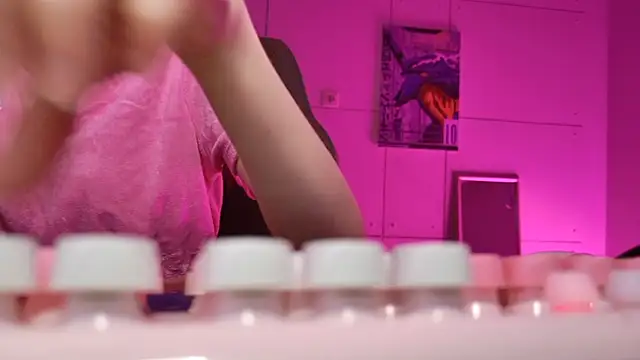 Yoka paradoXXX online show from December 18, 2025, 5:13 am