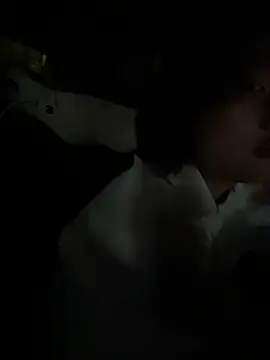 Fengbaby-555 online show from April 22, 2026, 3:02 pm