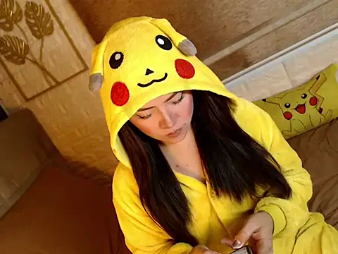 yourdevilsweettsx online show from February 18, 2026, 10:00 am