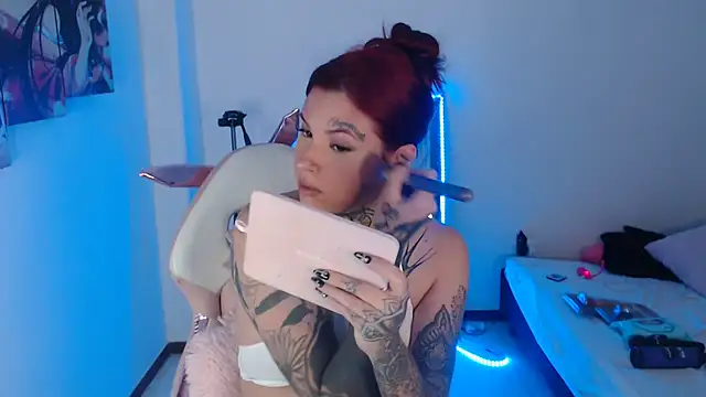 Snapshot of Maddy_Vicius19 chatting on November 12, 2025, 9:36 pm Maddy Vicius19 online show from November 12, 2025, 9:36 pm