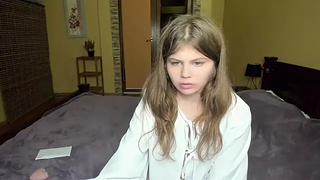 Snapshot of Lilly_Jess chatting on September 11, 2025, 5:24 pm Lilly Jess online show from September 11, 2025, 5:24 pm